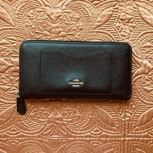 COACH Accordion Zip Wallet